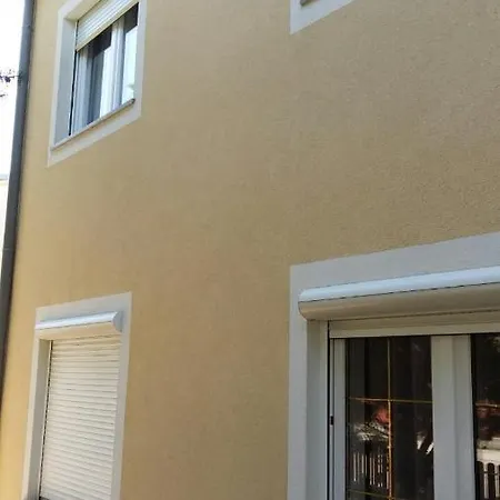 2br Hedvig Jadranovo