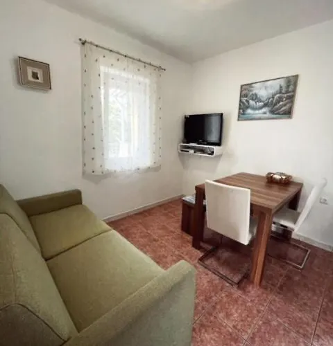 2br Hedvig Lejlighed Jadranovo